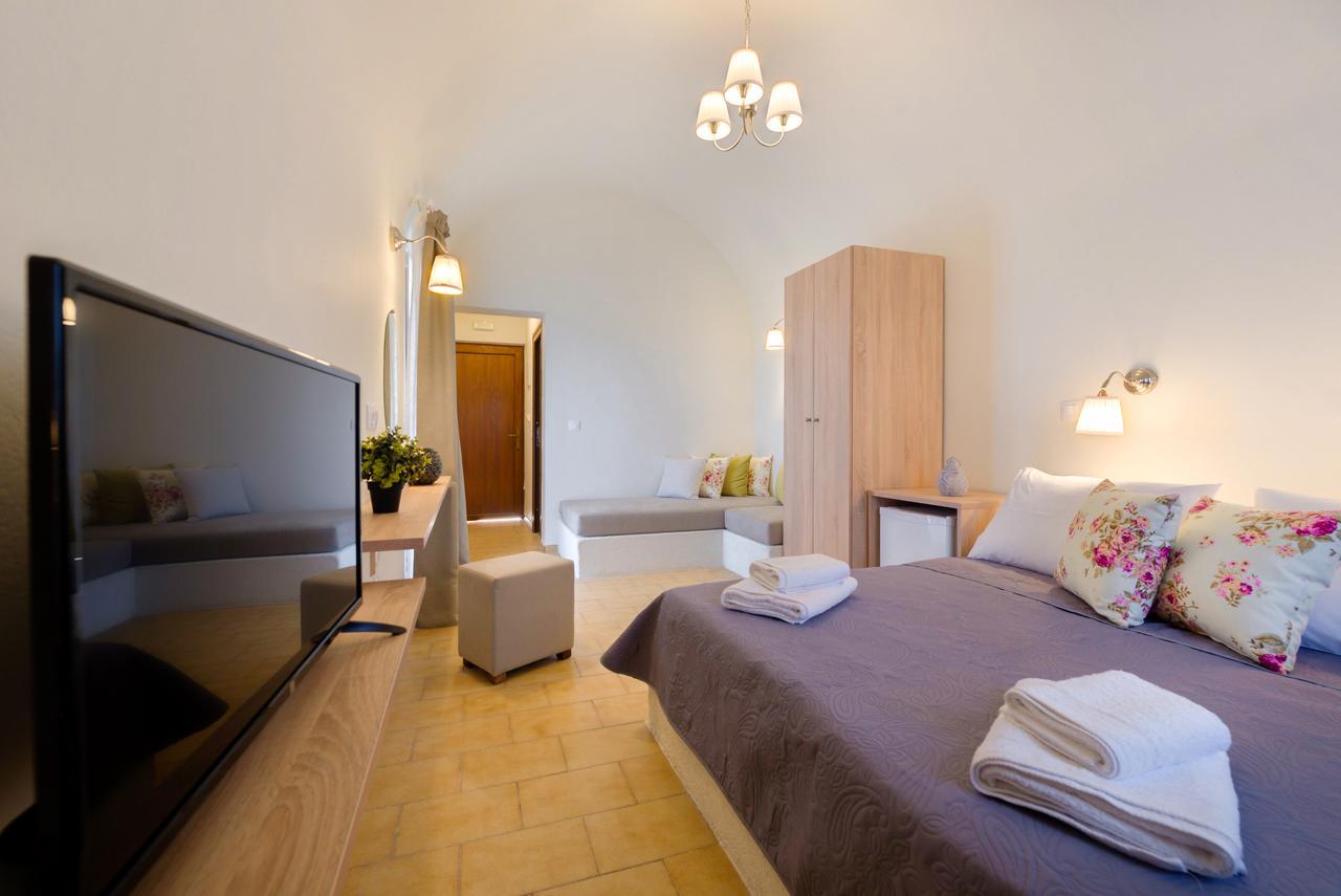 Alexander'S Great View Aparthotel Фира Екстериор снимка