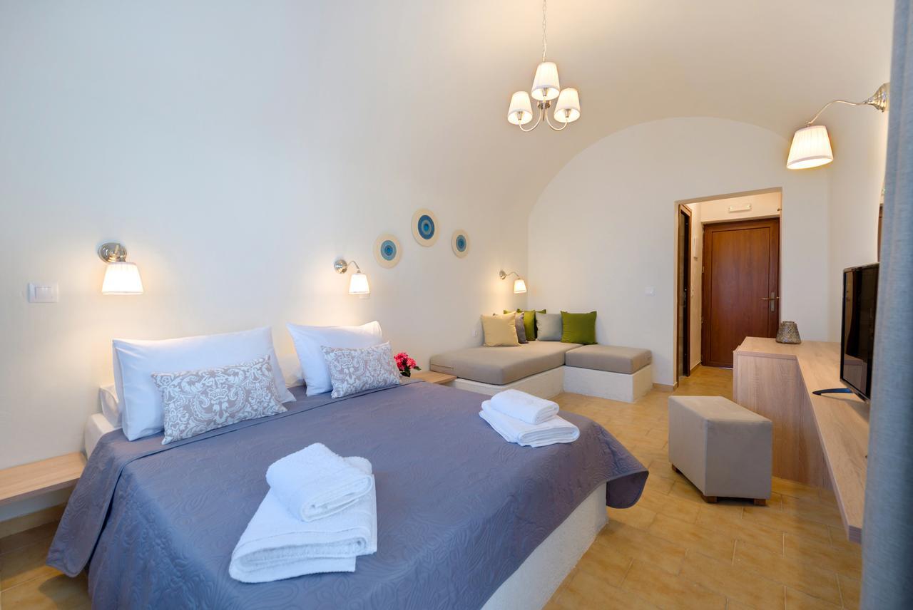 Alexander'S Great View Aparthotel Фира Екстериор снимка