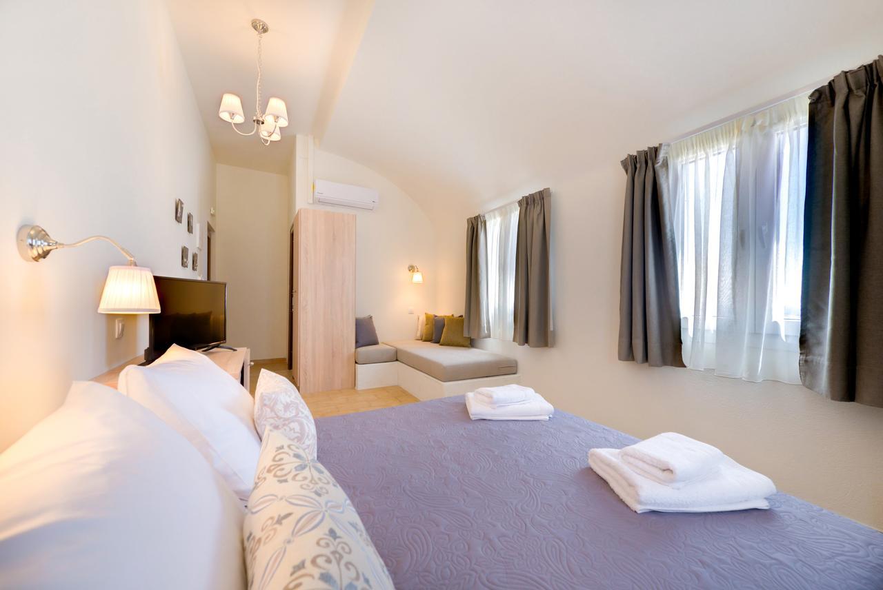 Alexander'S Great View Aparthotel Фира Екстериор снимка