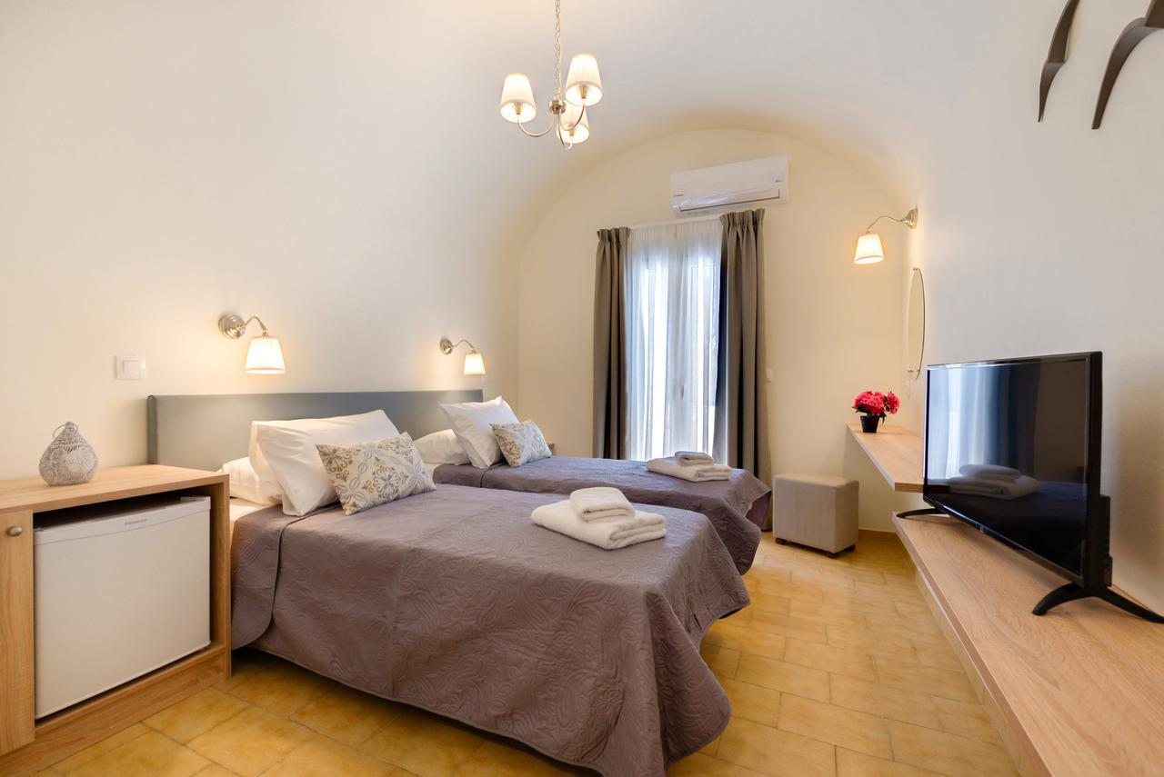 Alexander'S Great View Aparthotel Фира Екстериор снимка
