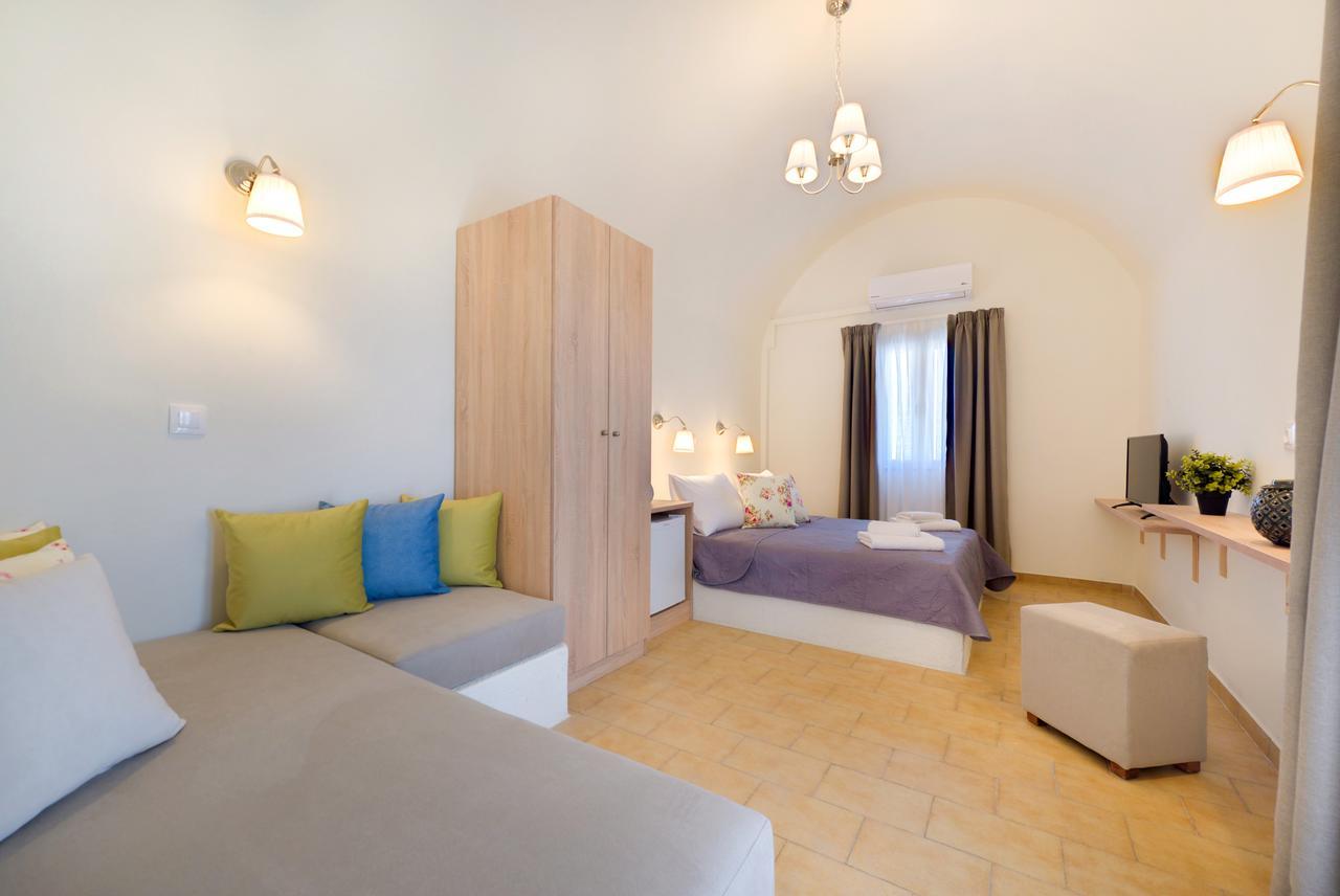 Alexander'S Great View Aparthotel Фира Екстериор снимка